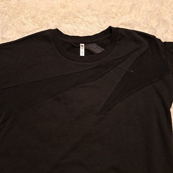 Fabletics Agon Top  (B14) - Picture 3 of 7
